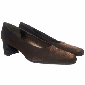 BANDOLINO Rich Brown Lame Studded Heel Pumps